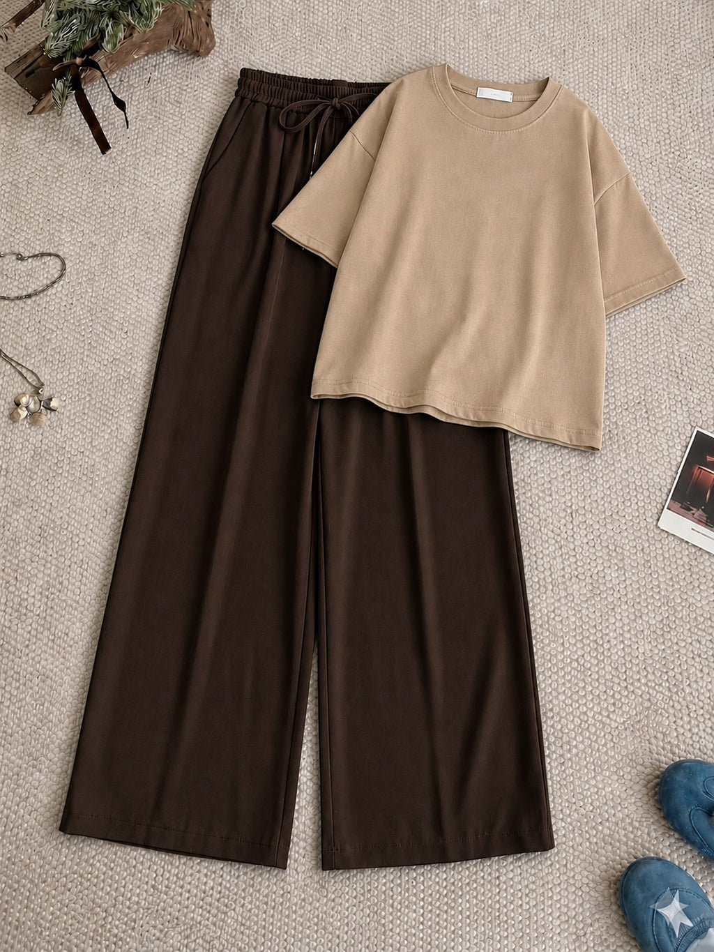 Beige Drop T-shirt With Brown Flapper Trouser