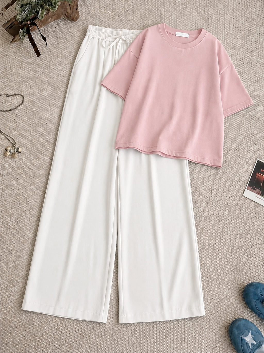 Baby-Pink Drop T-shirt With White Flapper Trouser